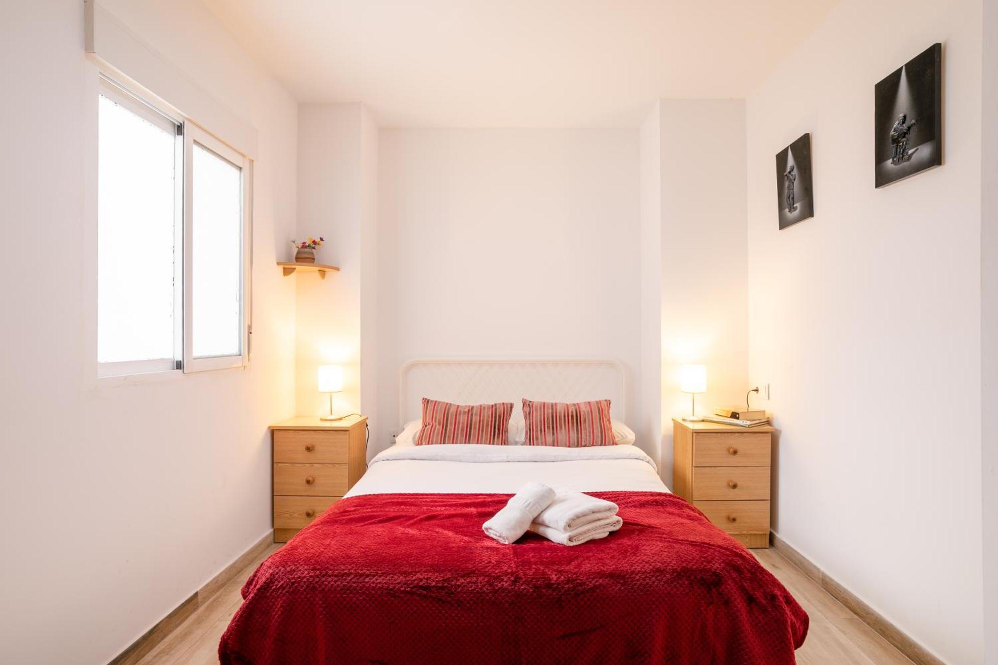 Apartamentos San Leandro, Centro Alicante Exterior photo